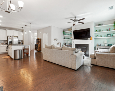 1616 Lansing Bluff Walk - Photo Thumbnail 11