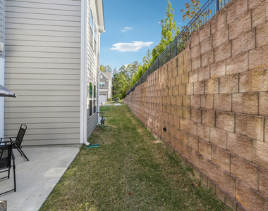 1616 Lansing Bluff Walk - Photo Thumbnail 40