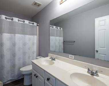 7702 Parkside Drive - Photo Thumbnail 18