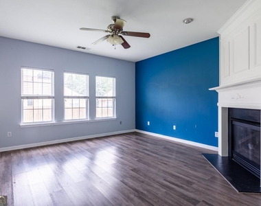 7702 Parkside Drive - Photo Thumbnail 15