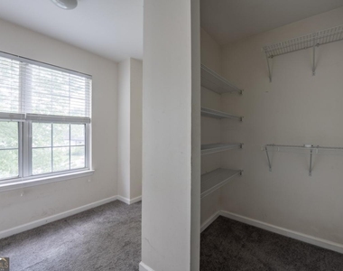 7702 Parkside Drive - Photo Thumbnail 32