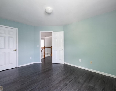 7702 Parkside Drive - Photo Thumbnail 20