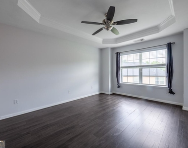 7702 Parkside Drive - Photo Thumbnail 26