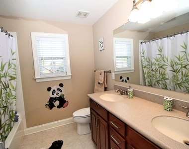 2217 Chaseford Lane - Photo Thumbnail 10