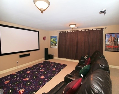 2217 Chaseford Lane - Photo Thumbnail 9