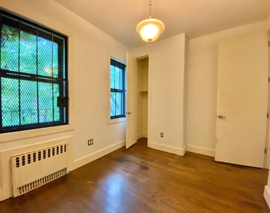 171 Starr Street - Photo Thumbnail 3