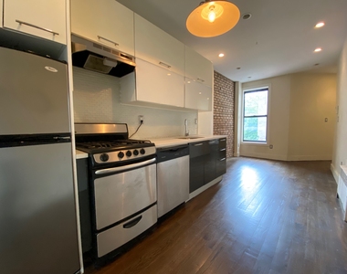 171 Starr Street - Photo Thumbnail 2