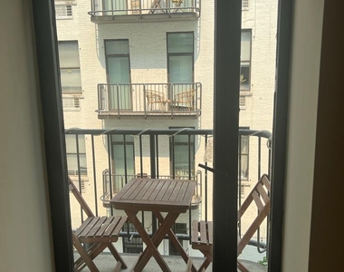 East 12th Street - Photo Thumbnail 12