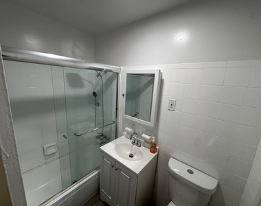 373 East 29th Street - Photo Thumbnail 8