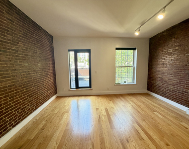 23 West 94th Street - Photo Thumbnail 1