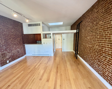 23 West 94th Street - Photo Thumbnail 3