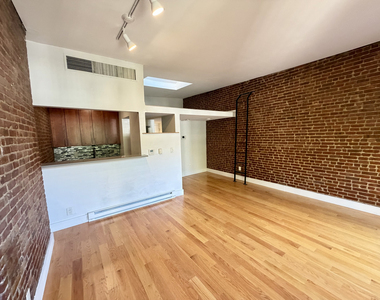 23 West 94th Street - Photo Thumbnail 2