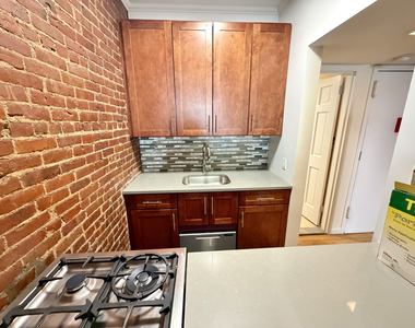 23 West 94th Street - Photo Thumbnail 4