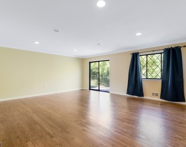 182 Wildflower Ln - Photo Thumbnail 4