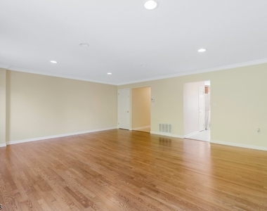 182 Wildflower Ln - Photo Thumbnail 8