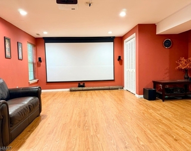 38 Gordon Cir - Photo Thumbnail 20