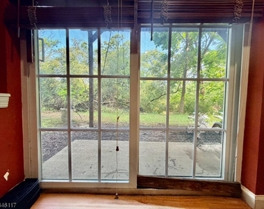 38 Gordon Cir - Photo Thumbnail 24