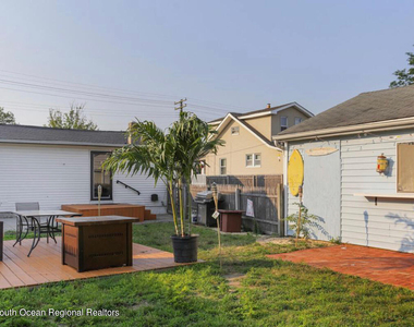 713 18th Avenue - Photo Thumbnail 3