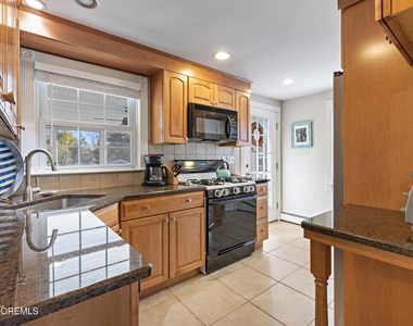 345 Macarthur Avenue - Photo Thumbnail 8