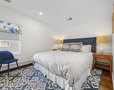 345 Macarthur Avenue - Photo Thumbnail 12