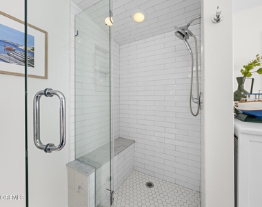 345 Macarthur Avenue - Photo Thumbnail 16