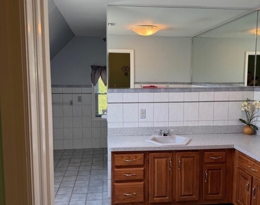 320 Boulevard - Photo Thumbnail 5