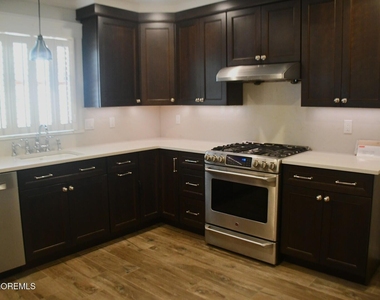 303 Deerfoot Lane - Photo Thumbnail 5