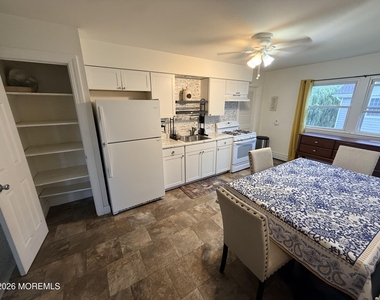 1011 Arnold Avenue - Photo Thumbnail 6