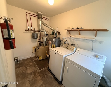 1011 Arnold Avenue - Photo Thumbnail 10