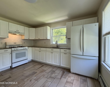 236 W Farms Road - Photo Thumbnail 2