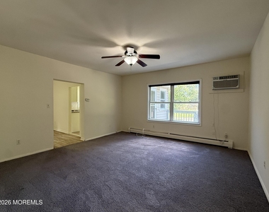236 W Farms Road - Photo Thumbnail 10