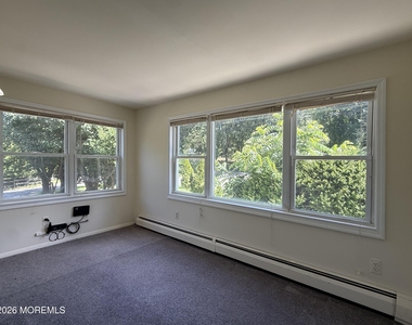 236 W Farms Road - Photo Thumbnail 9