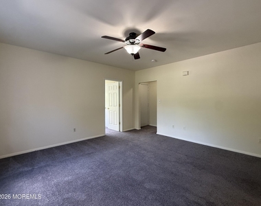 236 W Farms Road - Photo Thumbnail 8