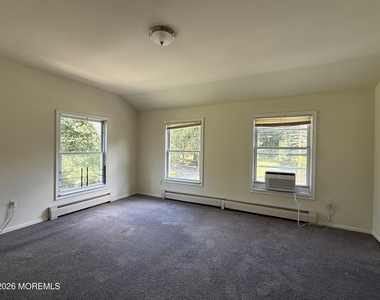 236 W Farms Road - Photo Thumbnail 12