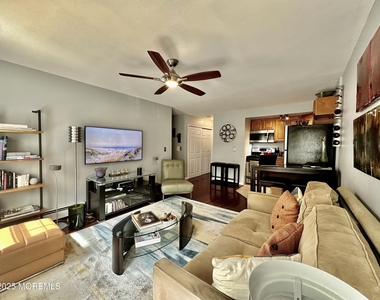 307 4th Avenue - Photo Thumbnail 5