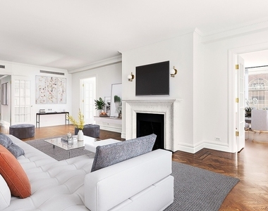 East 80th Street - Photo Thumbnail 1