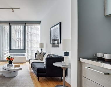 West 54th Street - Photo Thumbnail 1