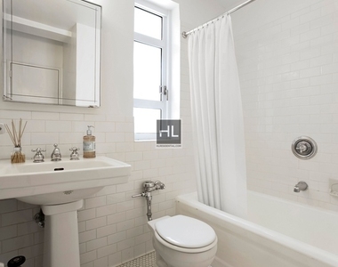 Central Park South - Photo Thumbnail 4