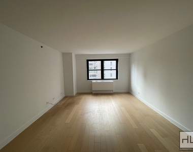 East 39th Street - Photo Thumbnail 1