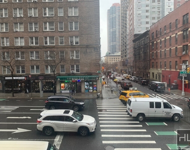 East 38th Street - Photo Thumbnail 8