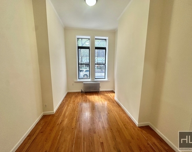 East 38 Street - Photo Thumbnail 1