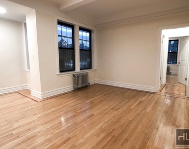 East 92 Street - Photo Thumbnail 1