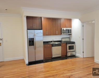East 78 Street - Photo Thumbnail 1