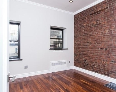 Avenue B - Photo Thumbnail 3