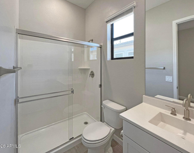 17626 N 48th Place - Photo Thumbnail 5