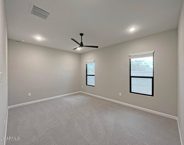17626 N 48th Place - Photo Thumbnail 22