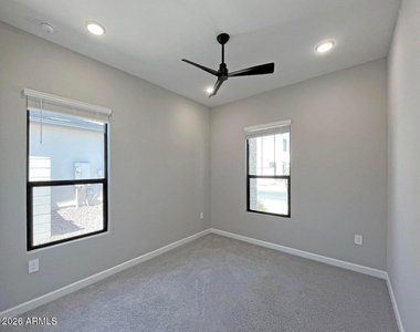 17626 N 48th Place - Photo Thumbnail 4