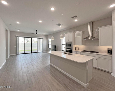 17626 N 48th Place - Photo Thumbnail 12