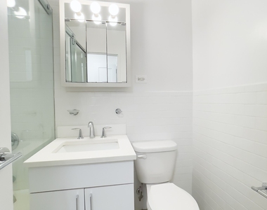 East 89th Street - Photo Thumbnail 8