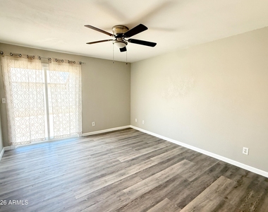 490 E Bart Drive - Photo Thumbnail 11